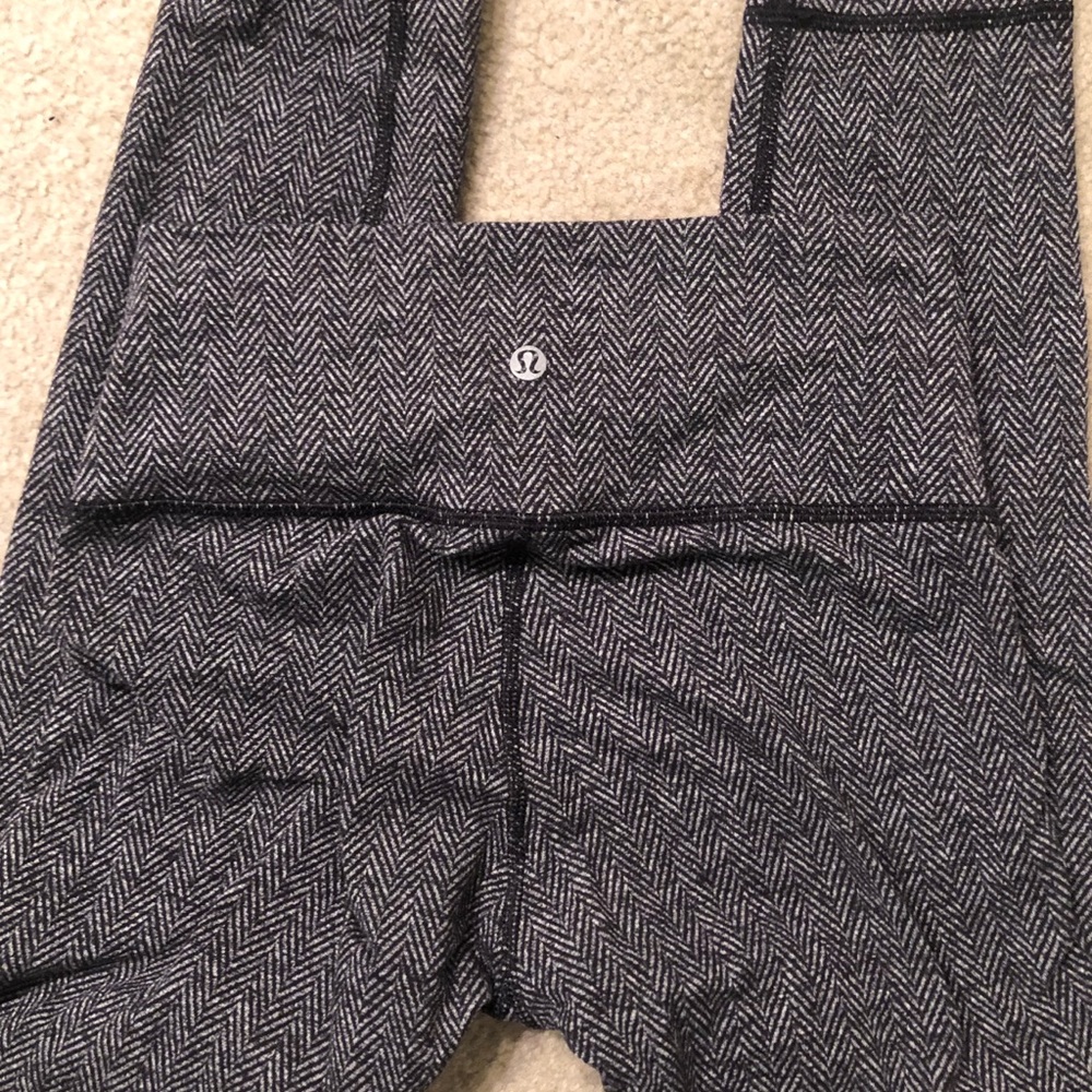 Lululemon Knit pants size 4 houndstooth
